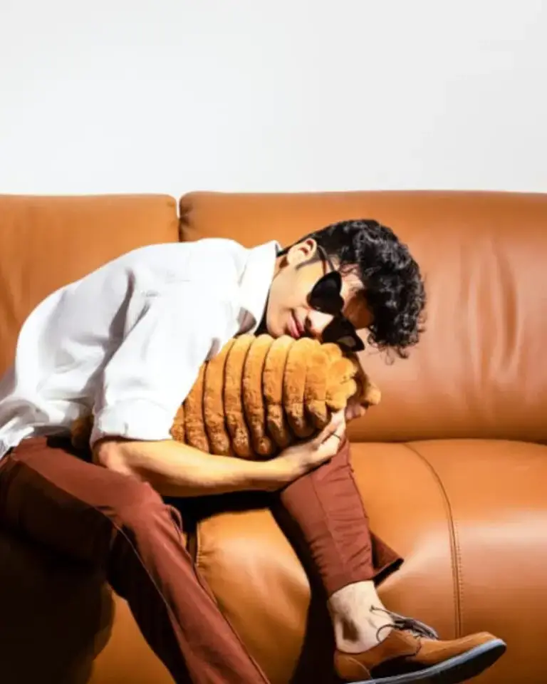 Home | Mogedochi Anant Bansal Social Media Manager
